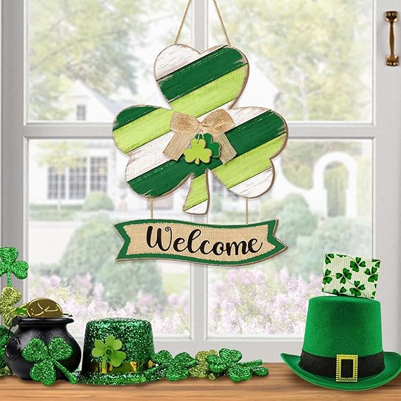 Shamrock St. Patrick's Day Welcome Door Sign Decor, Lucky Irish Wooden Hanging Sign Rustic Ornament Wood Wreath with Bow for Happy St. Patrick's Day Party Front Door Wall Home Decorations 2 Plaques
