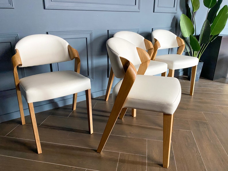 Stylish and Very Comfortable Dining Chairs with Elegant Curves, Solid Oak Chair in Beige Leather, Chairs for Dining Room, Upholstered Chairs