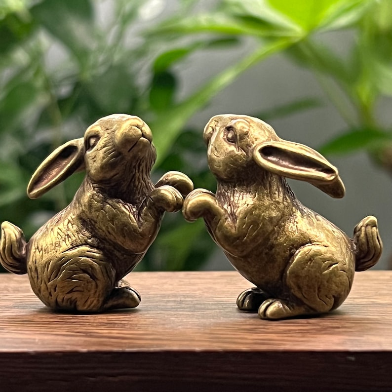 Two Cute mini Rabbits Figure, Kissing Brass Rabbit Statue