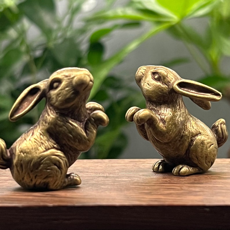 Two Cute mini Rabbits Figure, Kissing Brass Rabbit Statue
