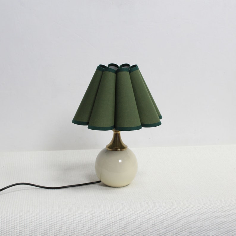 Duzy handmade scallop shape table lamp