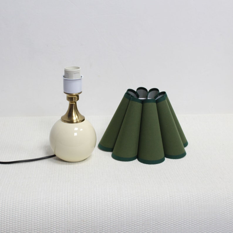 Duzy handmade scallop shape table lamp